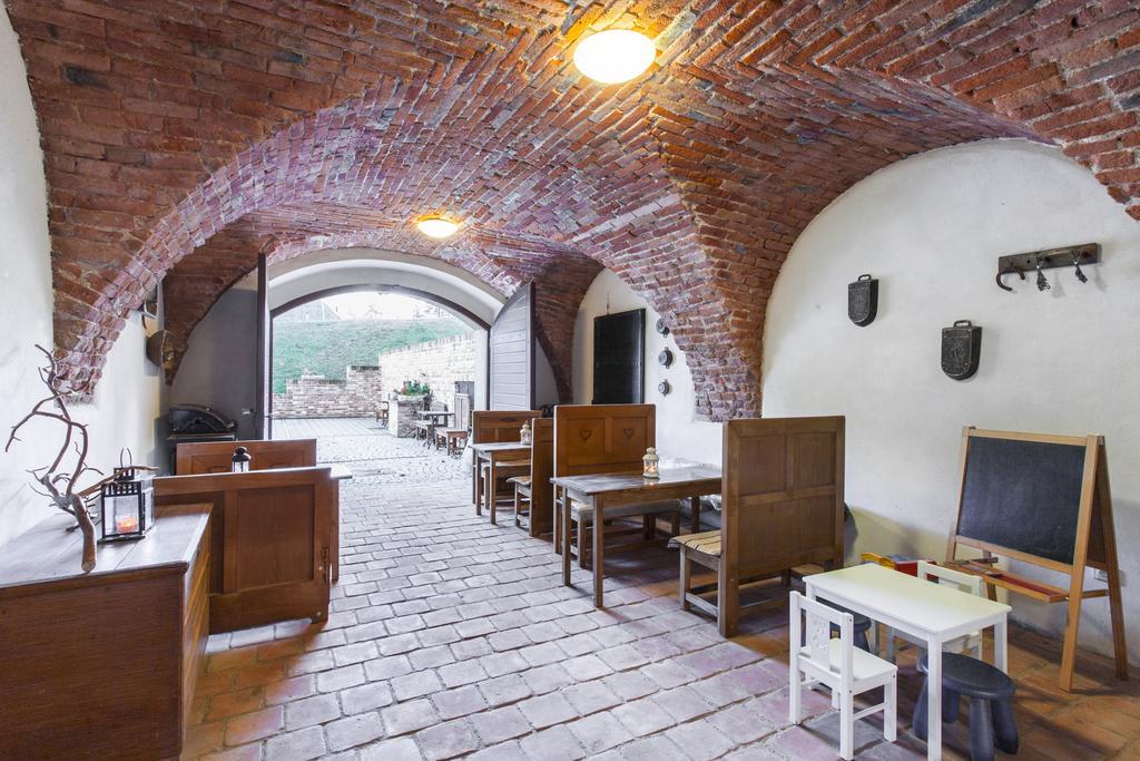 Hotel Salety Valtice Bagian luar foto